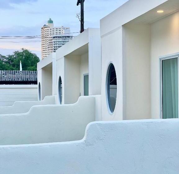 キングサイズベッドのスタンダードルーム, Sunvada Beach Rayong