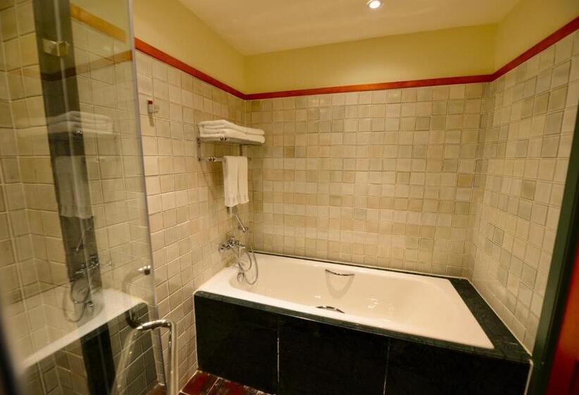 Suite 2 Camere da Letto, Ski And Suites At Thaiwoo Resort 逅雪套房民宿