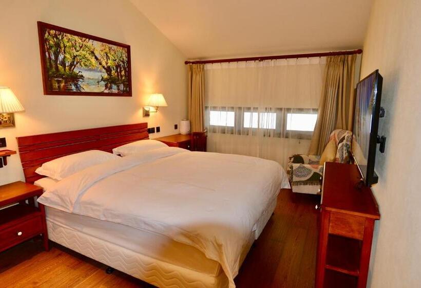 סוויטת 3 חדרי שינה, Ski And Suites At Thaiwoo Resort 逅雪套房民宿