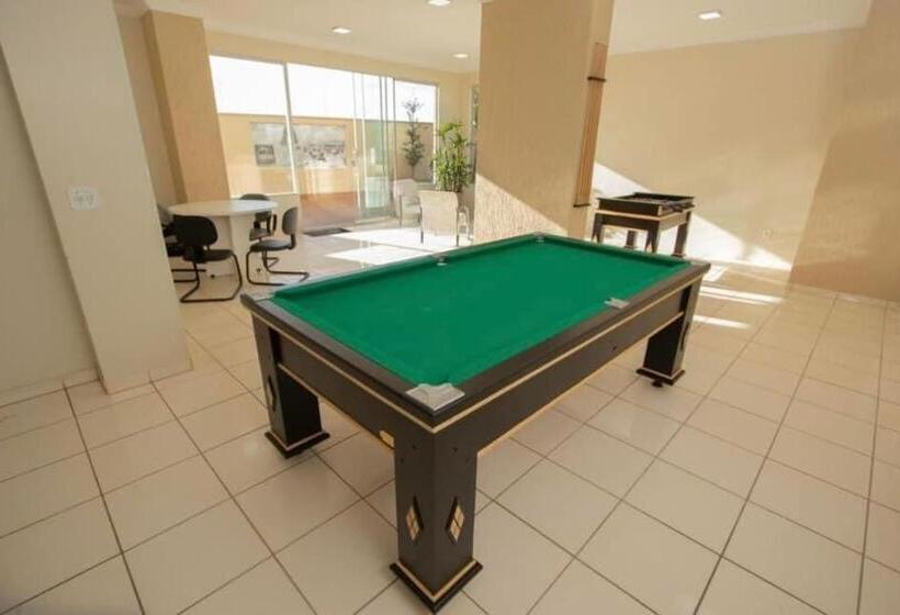 Апартаменты 2 Спальни, Toulon