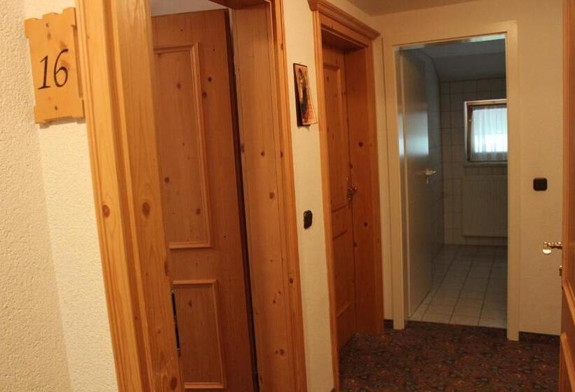 4인용 스탠다드 룸, Alpenhotel Widderstein