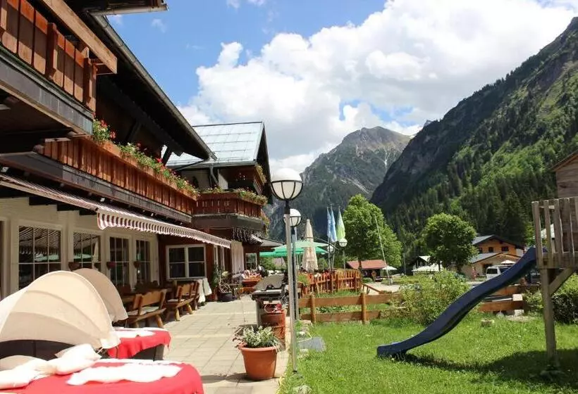 バルコニー付きスタンダードトリプルルーム, Alpenhotel Widderstein