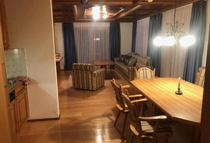 침실 3개 아파트, Alpenhotel Widderstein