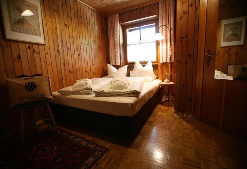 标准单人间, Bio Hotel Saladina