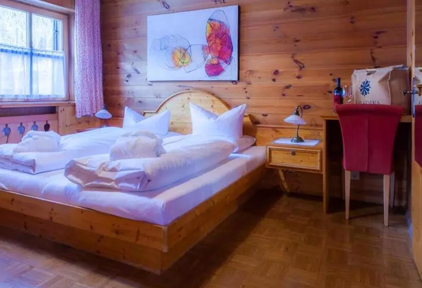 ２ベッドスイートルーム, Bio Hotel Saladina