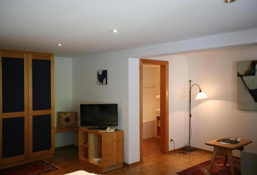 小型套房, Bio Hotel Saladina