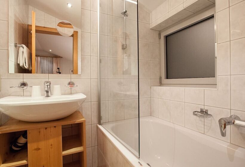 小型套房, Bio Hotel Saladina