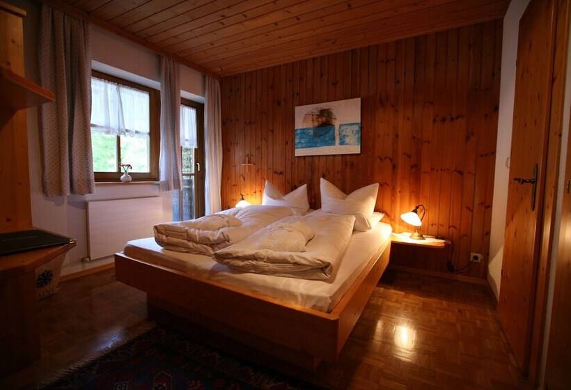 标准单人间, Bio Hotel Saladina