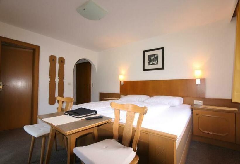 اتاق استاندارد با بالکن, Apart Garni Alpevita