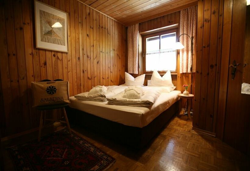 标准单人间, Bio Hotel Saladina