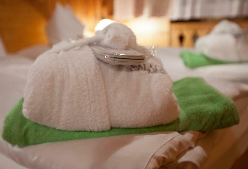 اتاق استاندارد, Bio Hotel Saladina