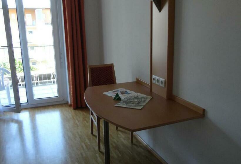 스탠다드 싱글 룸, Cafe Lorenz