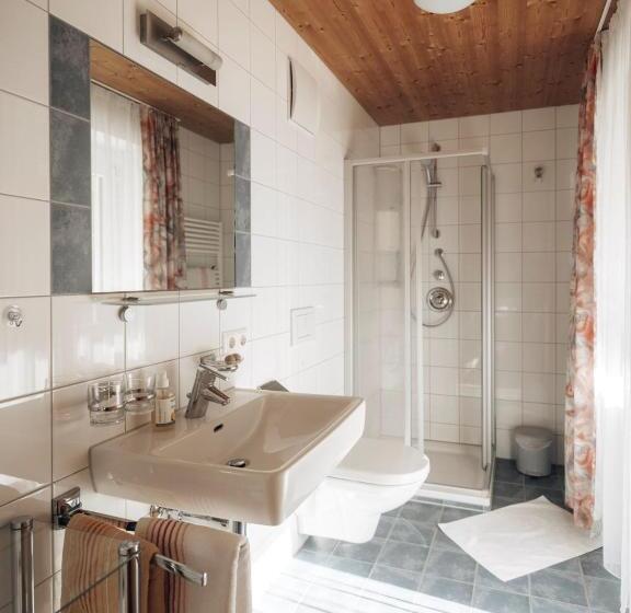 غرفة قياسية مزوَّدة بشُرفة, Gästehaus Manuela Puchmayr