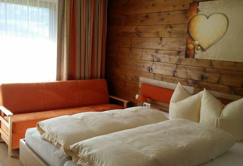 غرفة قياسية ثلاثية, Gästeheim Lederle