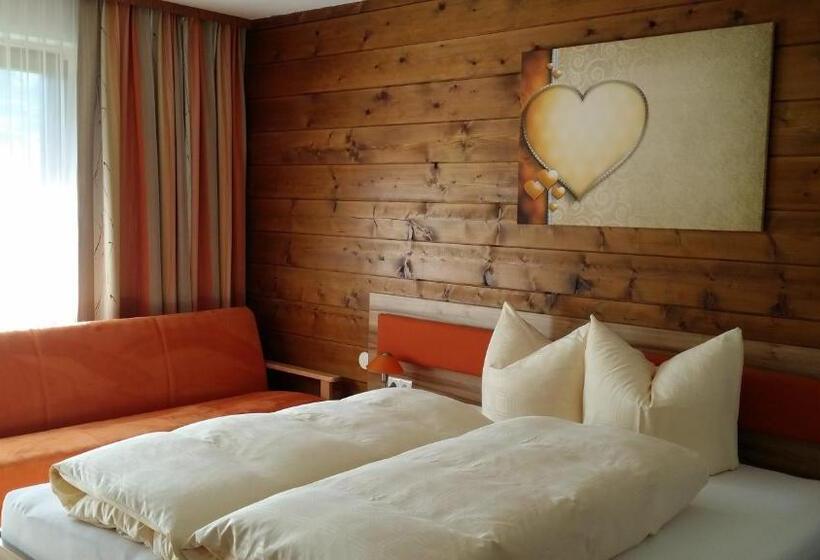 غرفة قياسية ثلاثية, Gästeheim Lederle