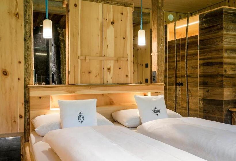 テラス付きスタンダードルーム, Mama Thresl