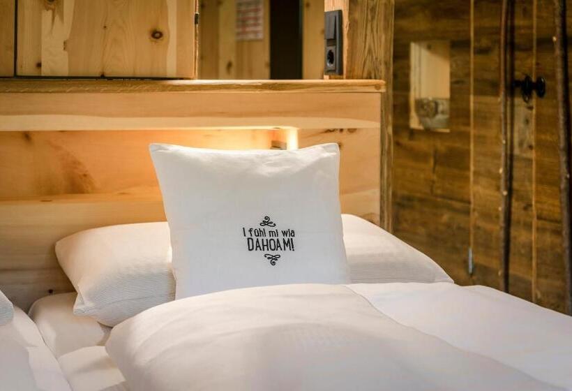 テラス付きスタンダードルーム, Mama Thresl