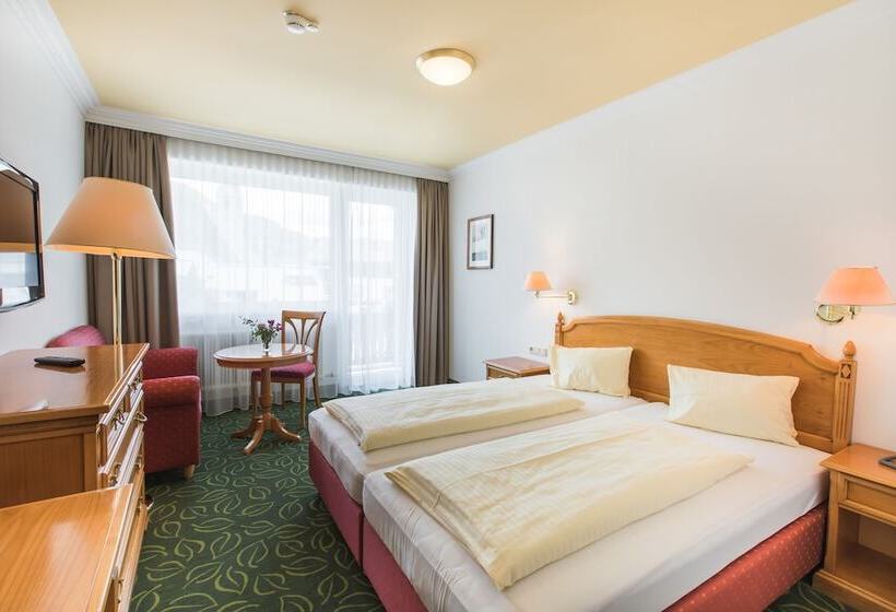 דירת חדר דלוקס, Niederreiter