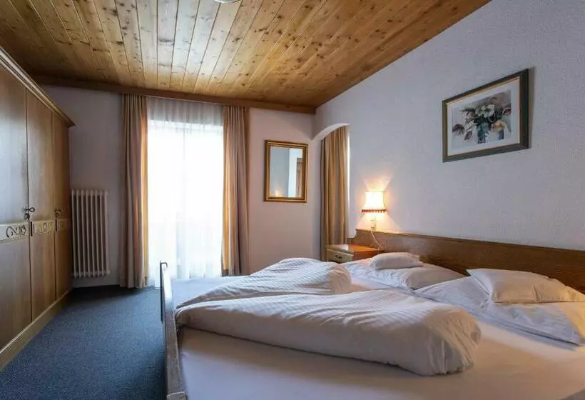 スタンダードルーム, Pension Tirol