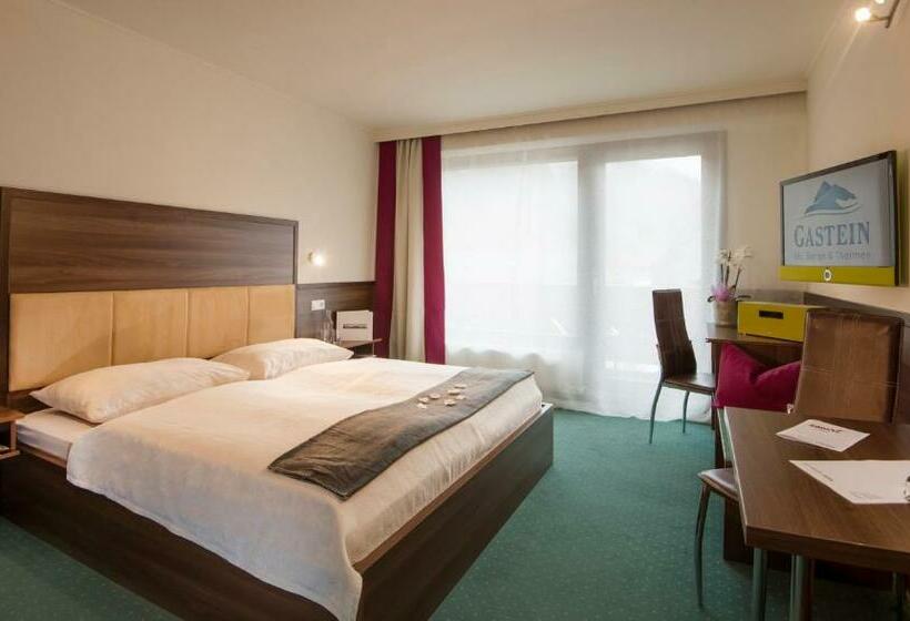 اتاق ساده با بالکن, Smart