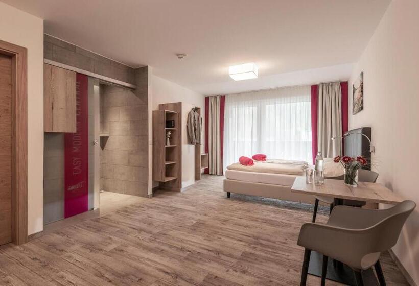 سوییت جونیور با بالکن, Smart