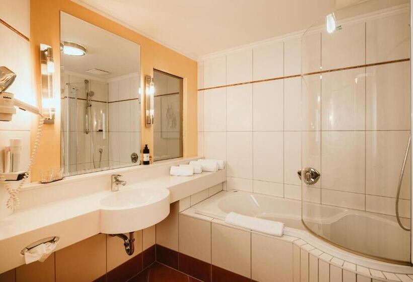 デラックスルーム, Steffner Wallner