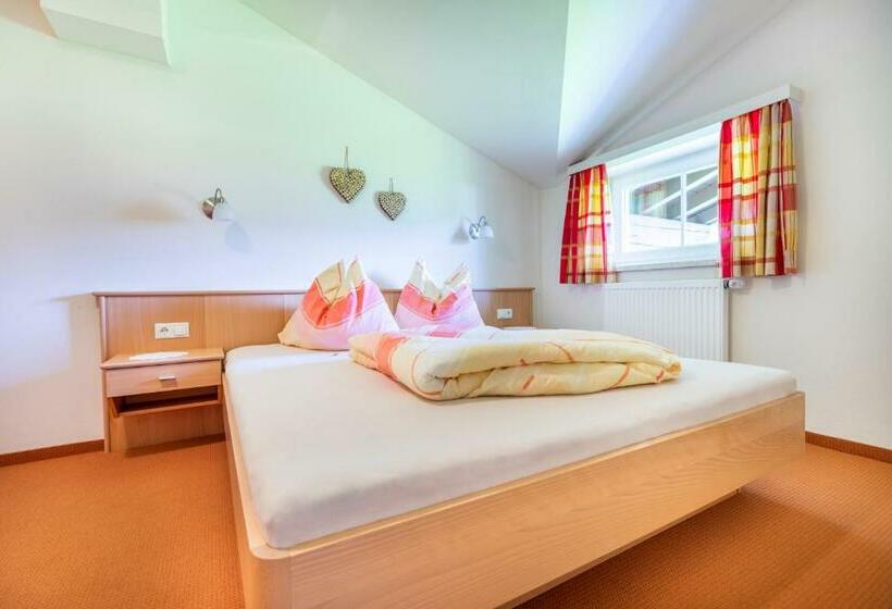 דירה בת חדר שינה 1 עם מרפסת, Wechslerhof