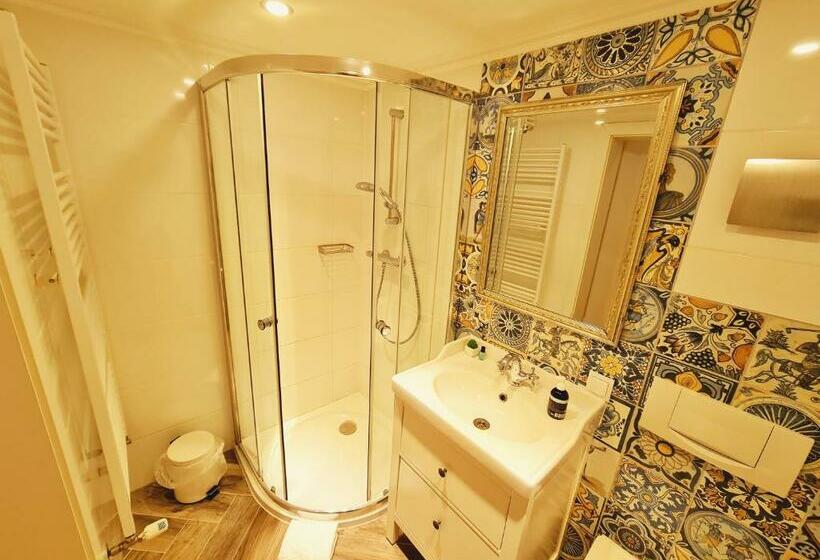 غرفة قياسية, Gewerkenschlössl Zeilinger