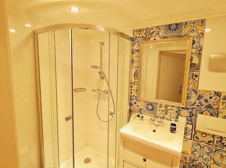 غرفة قياسية, Gewerkenschlössl Zeilinger