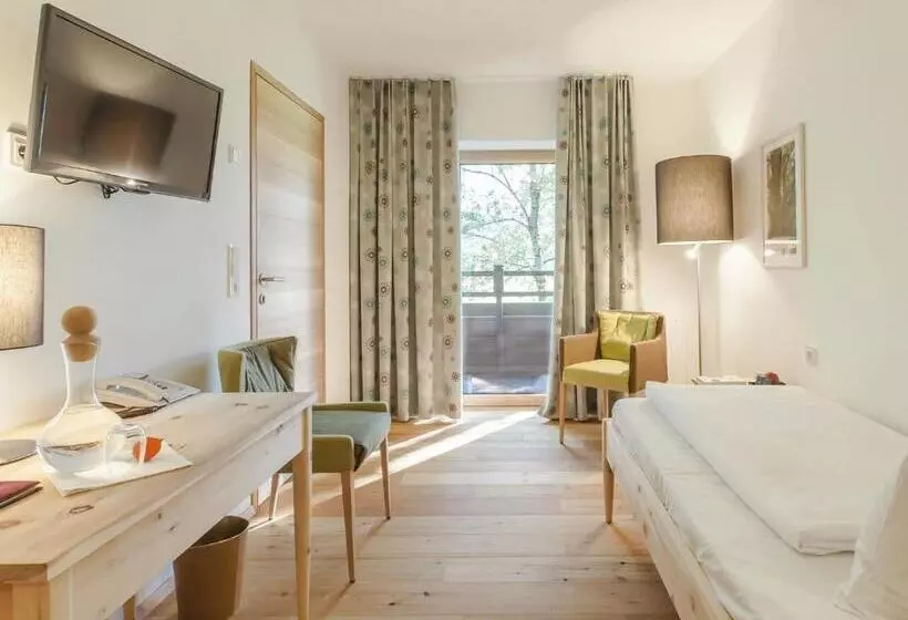 スタンダードシングルルーム, B&b Zur Schanz
