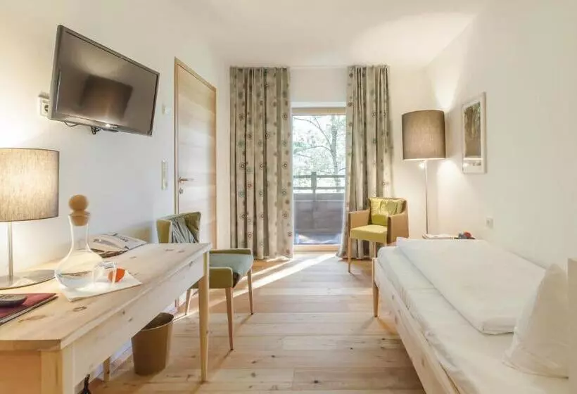 スタンダードシングルルーム, B&b Zur Schanz