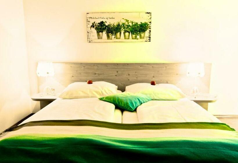 스탠다드 룸, Zur Steirerstub'n