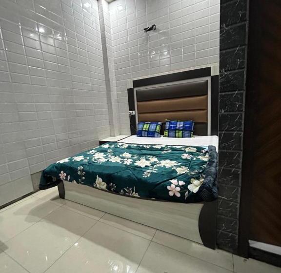 スタンダードルーム, Amor Lounge