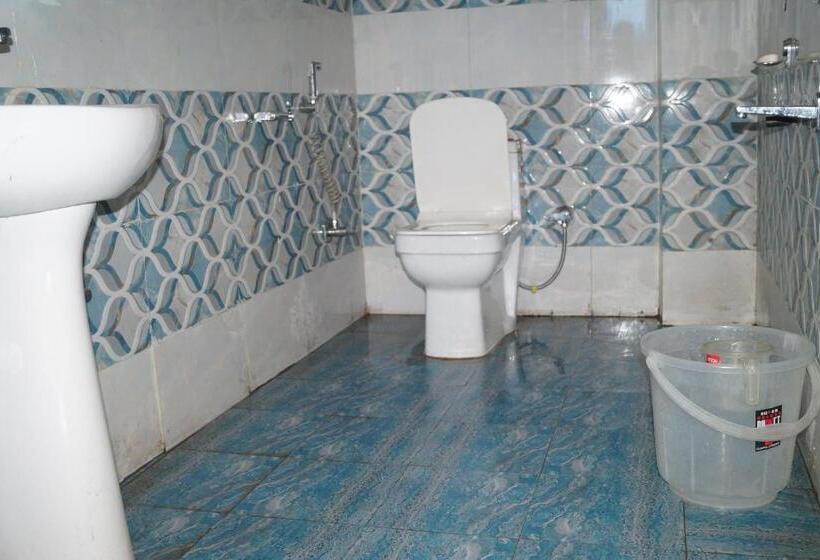 اتاق لوکس با تخت بزرگ, Apple Garden Katagla Kasol