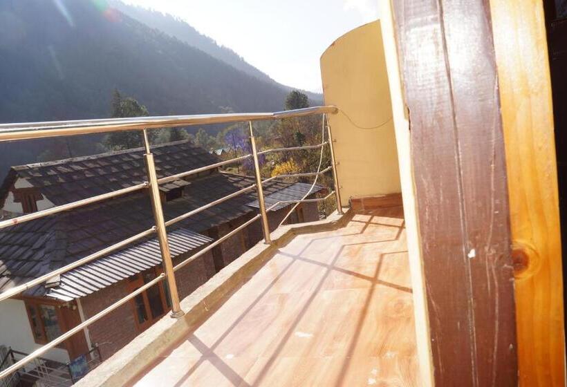 스탠다드 룸 킹사이즈 침대, Apple Garden Katagla Kasol