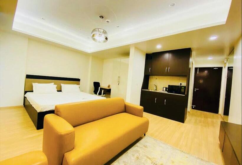 سوئیت با تخت بزرگ, Country Inn & Suites Lucknow Gomti Nagar