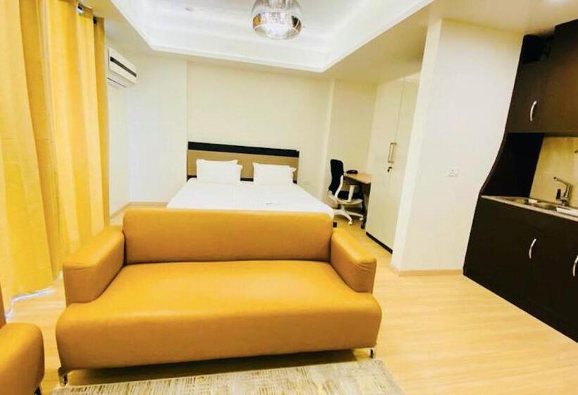 سوئیت با تخت بزرگ, Country Inn & Suites Lucknow Gomti Nagar