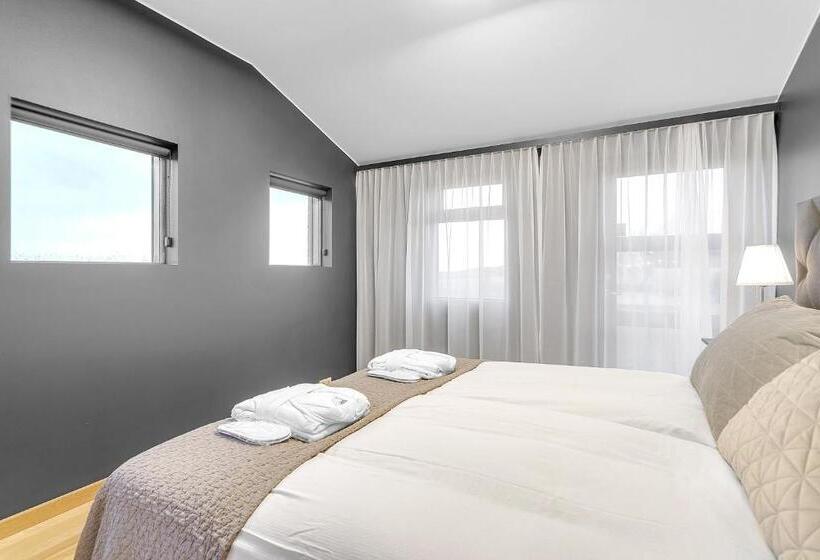 اتاق سوپریور با چشم‌انداز باغ, Tindasel Lodge