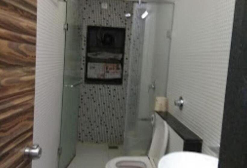 חדר דלוקס, New Regal Palace Jalgaon