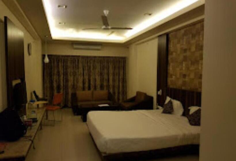 חדר דלוקס, New Regal Palace Jalgaon