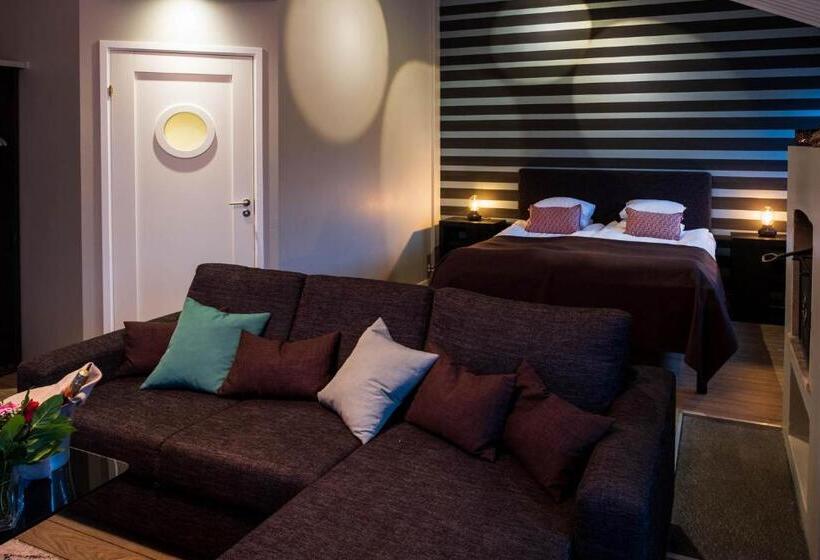 סוויטה נוף לבריכה, Norrfällsvikens Rum & Kök