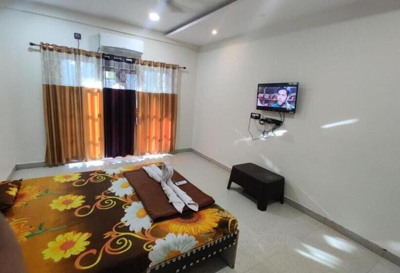 Семейный Номер, Siddhivinayak Resort Nx Devgad