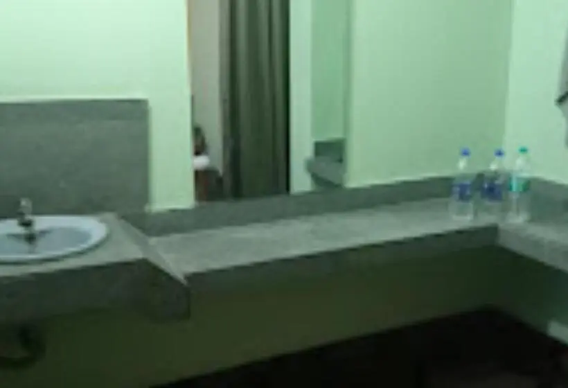 Standardzimmer, Solan Rourkela