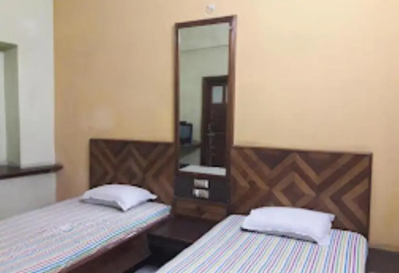 Standardzimmer, Solan Rourkela