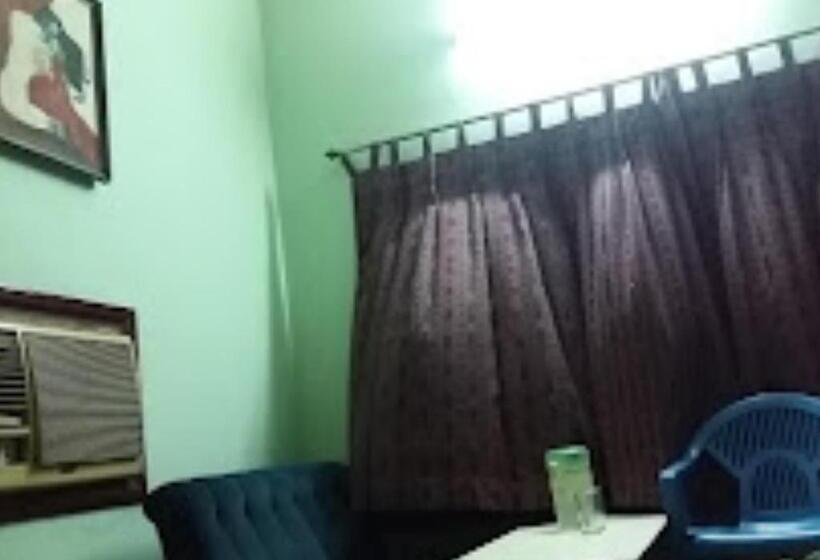 标准间, Solan Rourkela