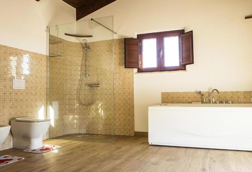 חדר דלוקס לארבעה, Tenute Donna Franca