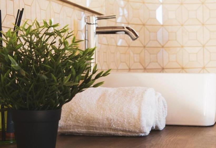 חדר דלוקס לארבעה, Tenute Donna Franca