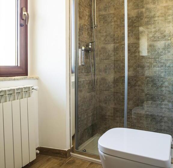 غرفة قياسية رباعية, Tenute Donna Franca