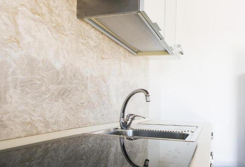 חדר סטנדרט לארבעה, Tenute Donna Franca