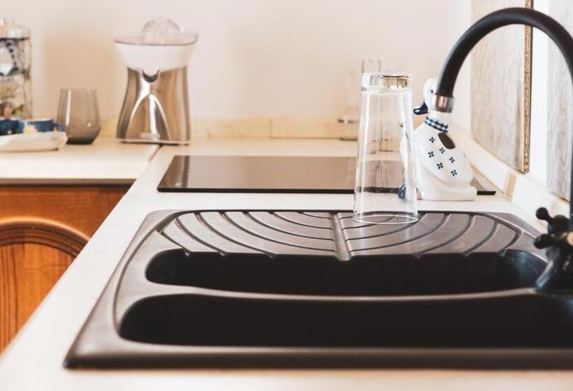 דירת שני חדרים, Tenute Donna Franca